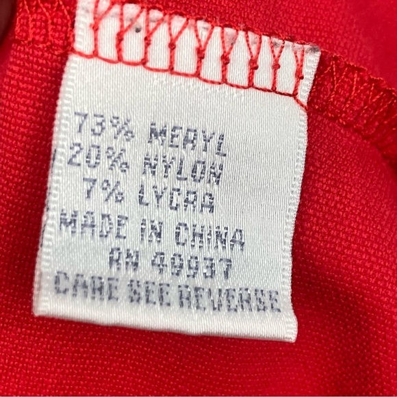 TRAIL Performance Golf/Tennis Shirt in Red - Size S - Picture 5 of 9